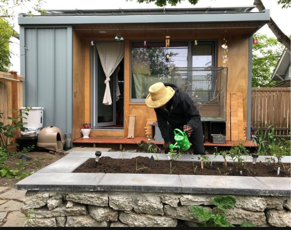 The BLOCK Project uses Handprinting to meet the potable water use reduction requirements of the Water Petal. Image by Facing Homelessness, courtesy of BLOCK Architects.