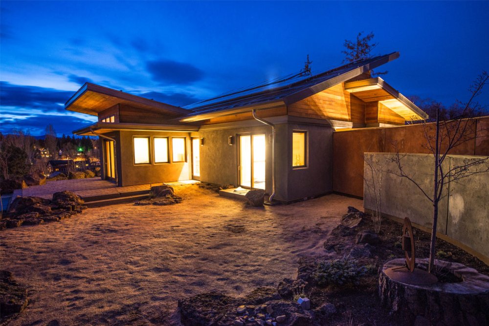 Inspired by the local cacti, Desert Rain uses only 30 gallons of water per person per day. Image by Chandler Photography, courtesy of Desert Rain.